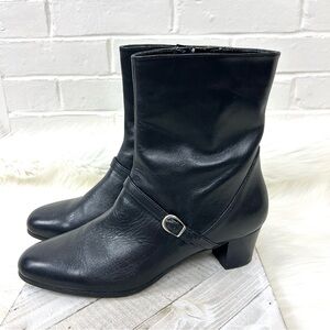 Sudini Black Heeled Buck Detail Booties Size 9M